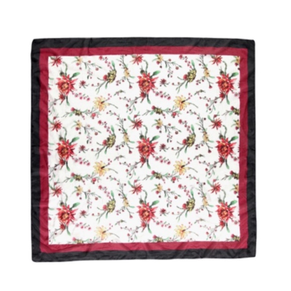 GIFT READY NWT Chan Luu 100% Silk Scarf - Picture 9 of 9